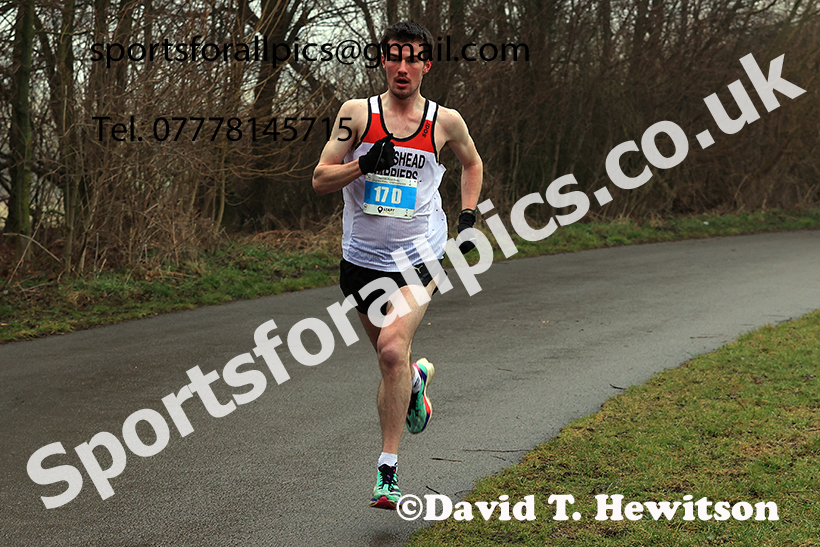 Senior Men and Over-35s to 49s Mens 2025 NECAA Royal Signals Road Relays Champs.,  Hetton Lyons Country Park, Hetton le Hole, County Durham. Photo: David T. Hewitson/Sports for All Pics